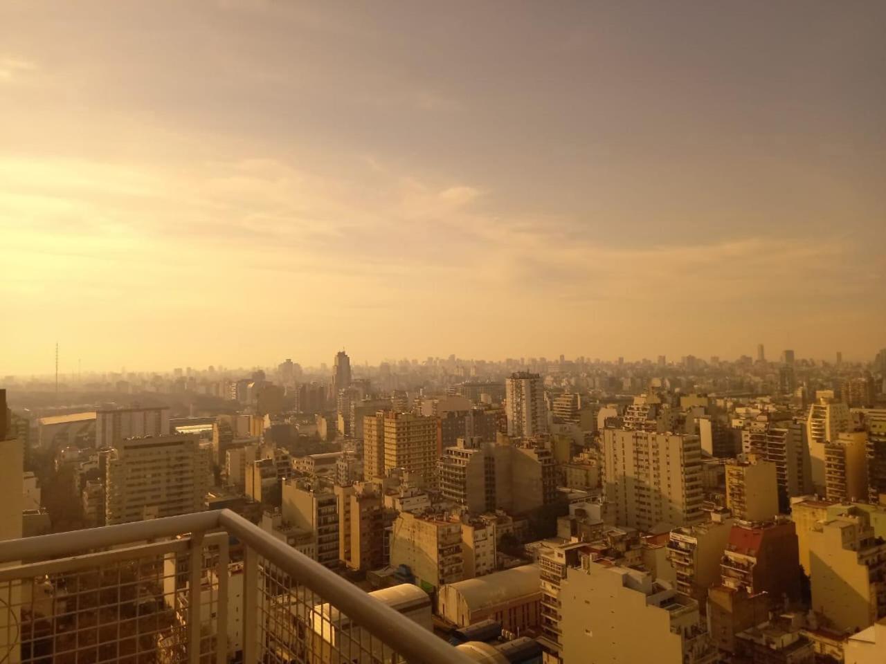Apartamento Piso 25 increíble vista de Buenos Aires y el Río de la Plata Exterior foto